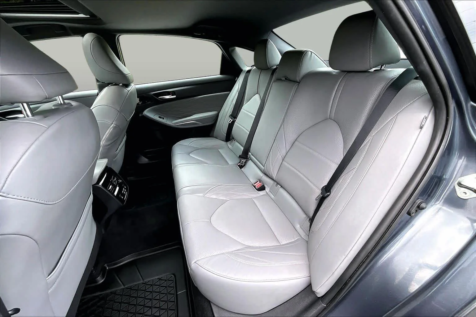 Certified Used 2019 Harbor Gray Metallic Toyota Limited image 21
