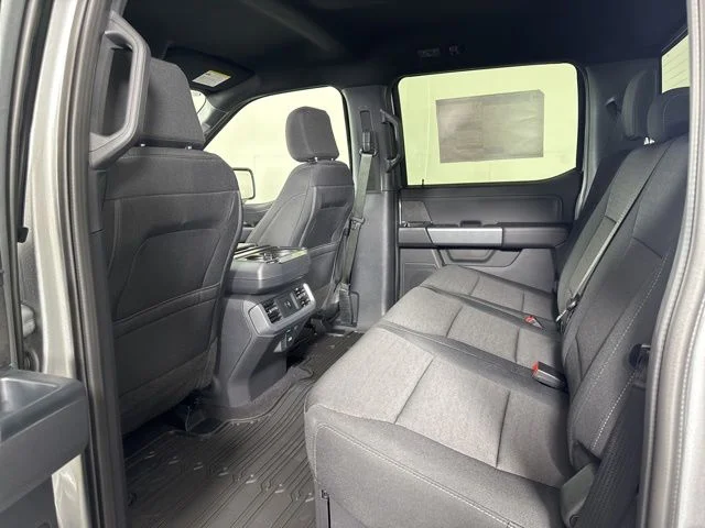 New 2026 Iconic Silver Metallic Ford XLT image 12
