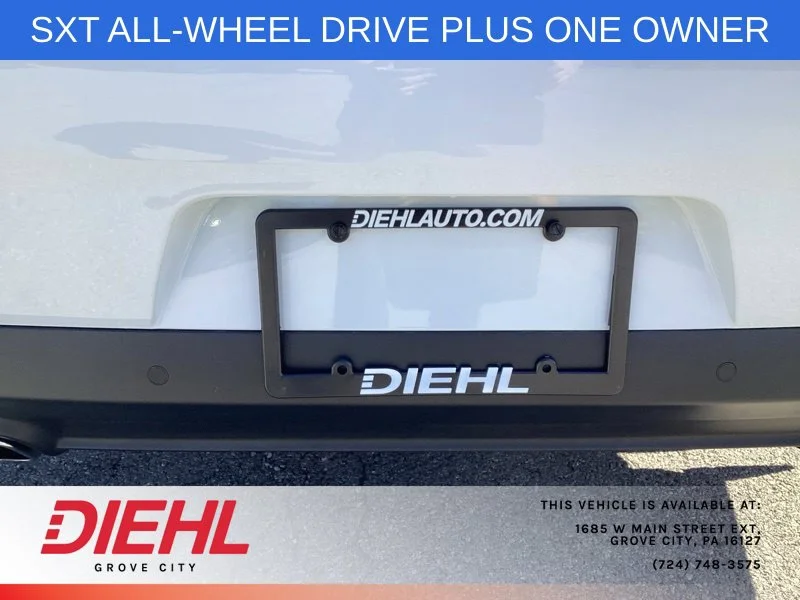 Used 2021 White Dodge SXT image 11