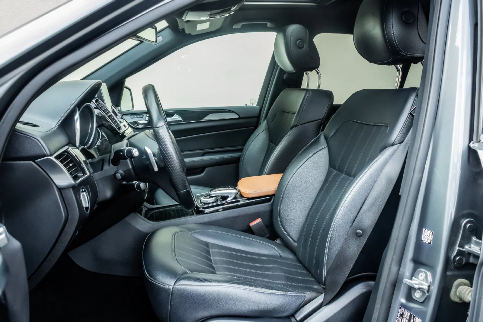 Used 2019 Gray Mercedes-Benz GLS 450 image 12