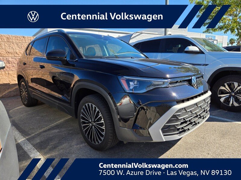 2025 Volkswagen Taos SE's photo