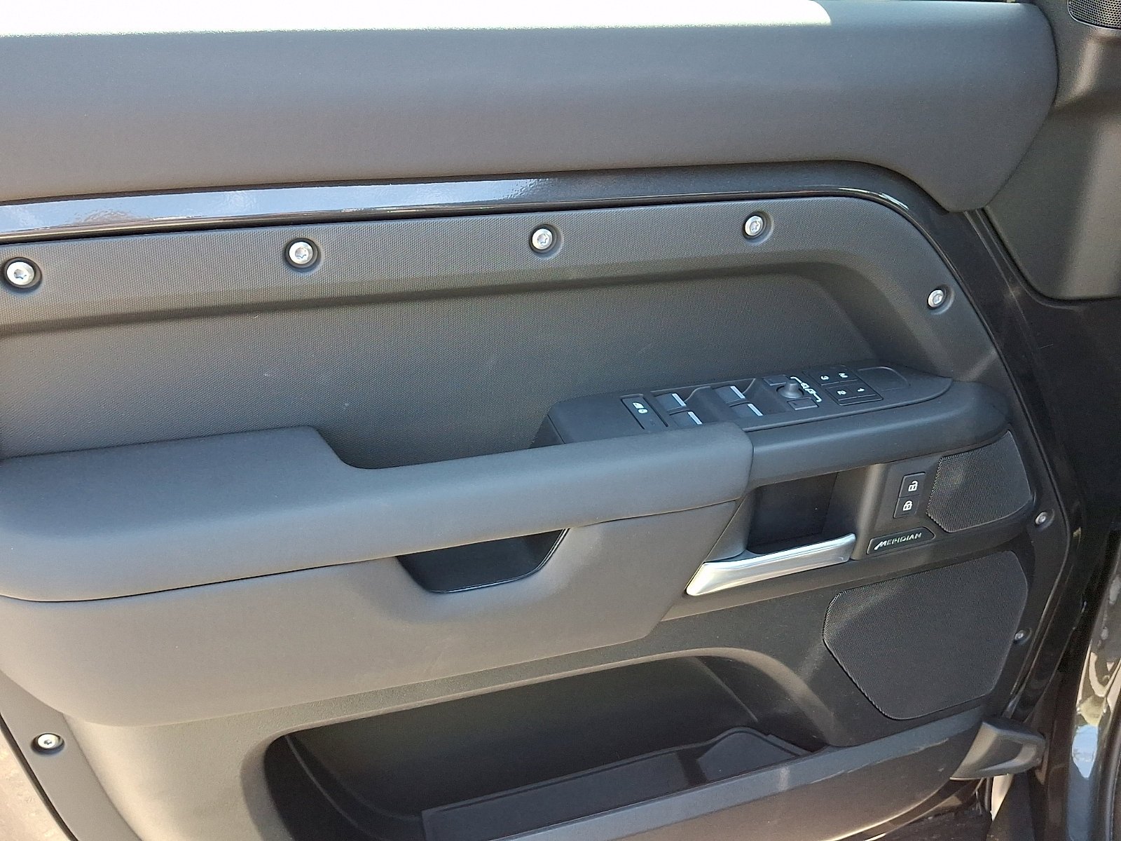 New 2026 Carpathian Grey Land Rover S image 9