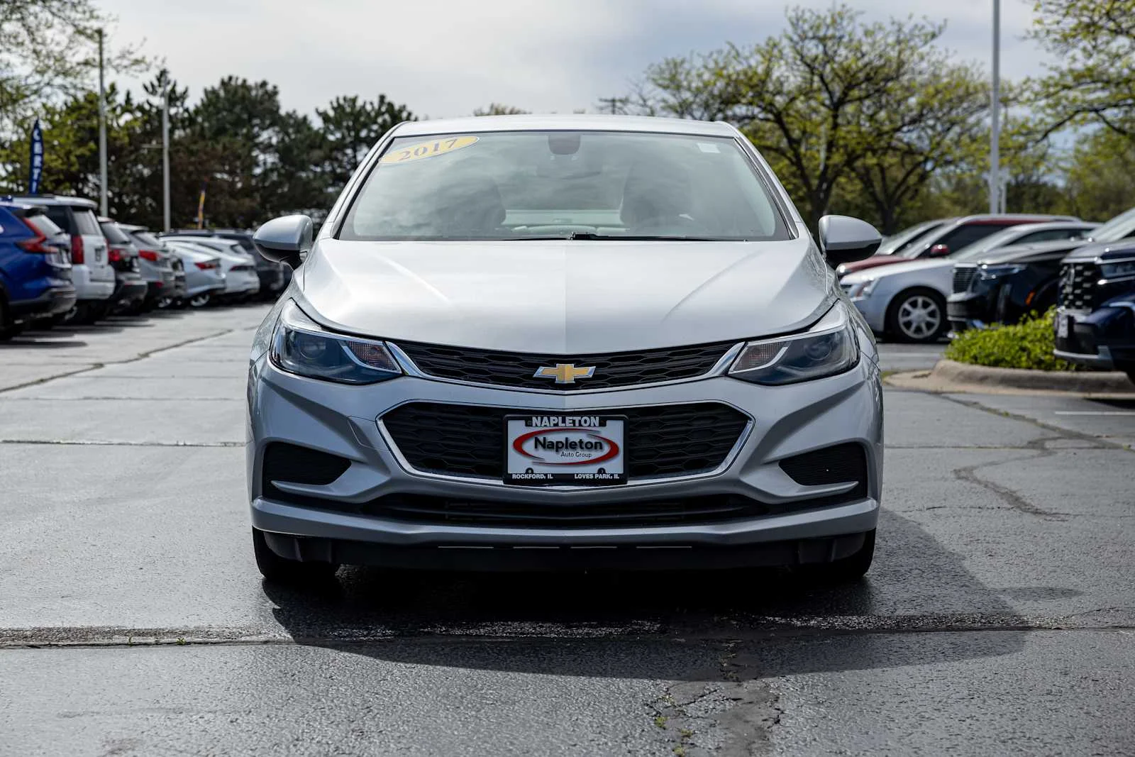 Used 2017 Chevrolet Cruze LT with VIN 1G1BE5SM3H7215522 for sale in Rockford, IL