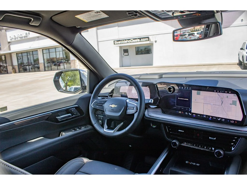 2026 Chevrolet Suburban Premier - Photo 28