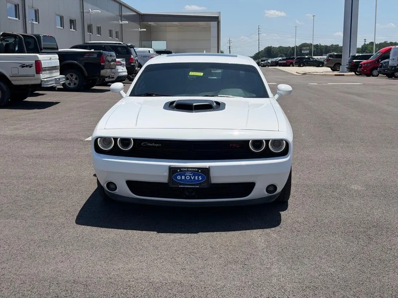 Used 2016 Bright White Clearcoat Dodge R/T Plus Shaker image 2