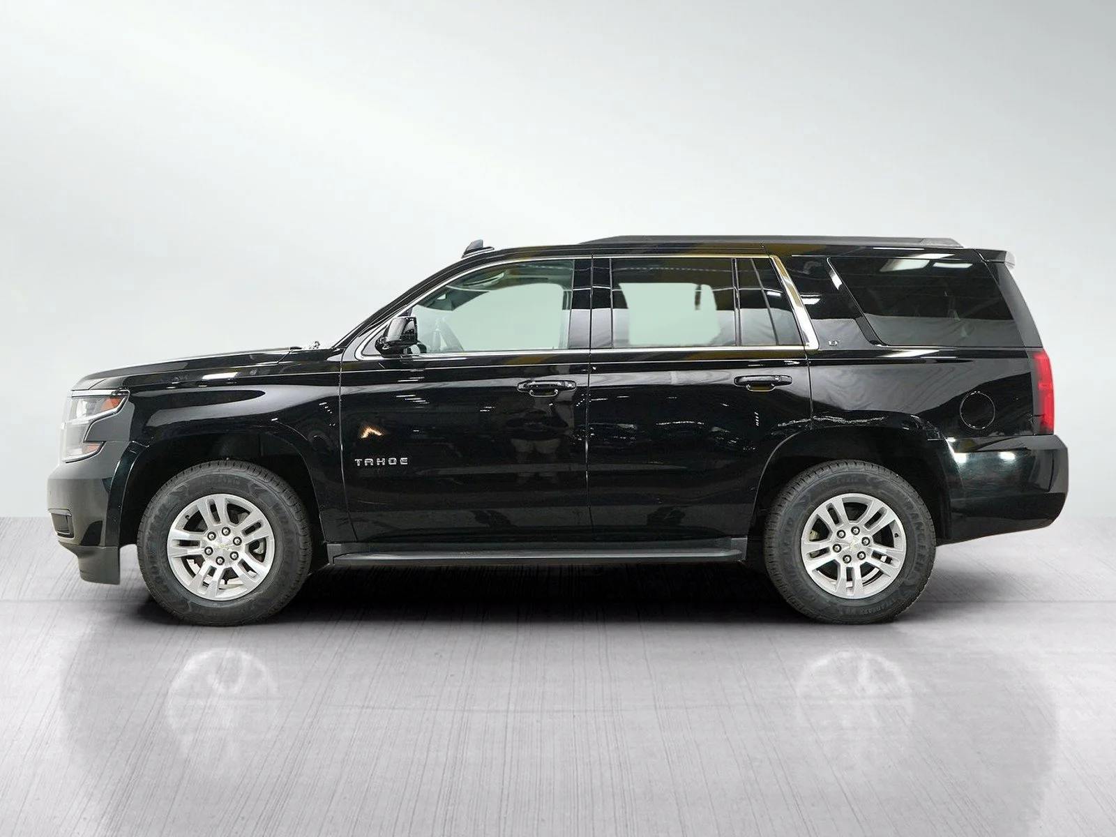 Used 2017 Chevrolet Tahoe LT with VIN 1GNSKBKC1HR165785 for sale in White Bear Lake, Minnesota