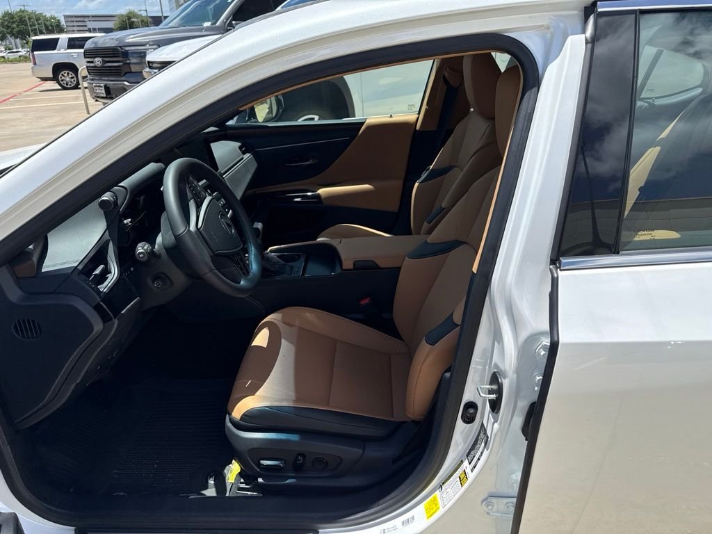 Certified Used 2023 Eminent White Pearl Lexus 350 PREMIUM image 3
