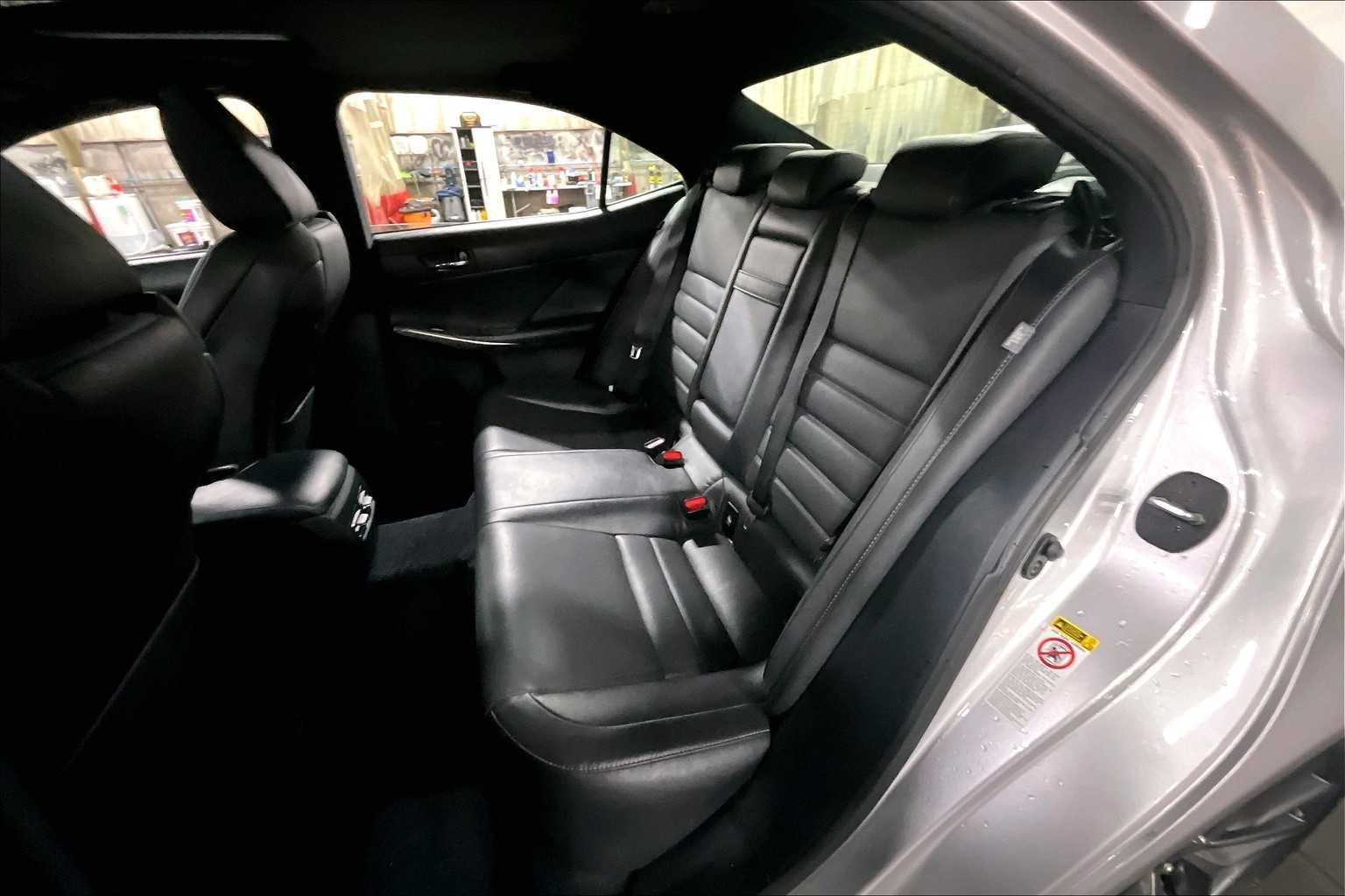 Used 2014 Silver Lining Metallic Lexus  image 20