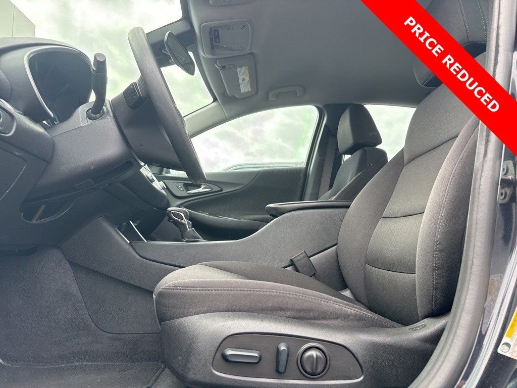 Used 2023 Chevrolet Malibu 1LT with VIN 1G1ZD5ST9PF159888 for sale in North Collins, NY