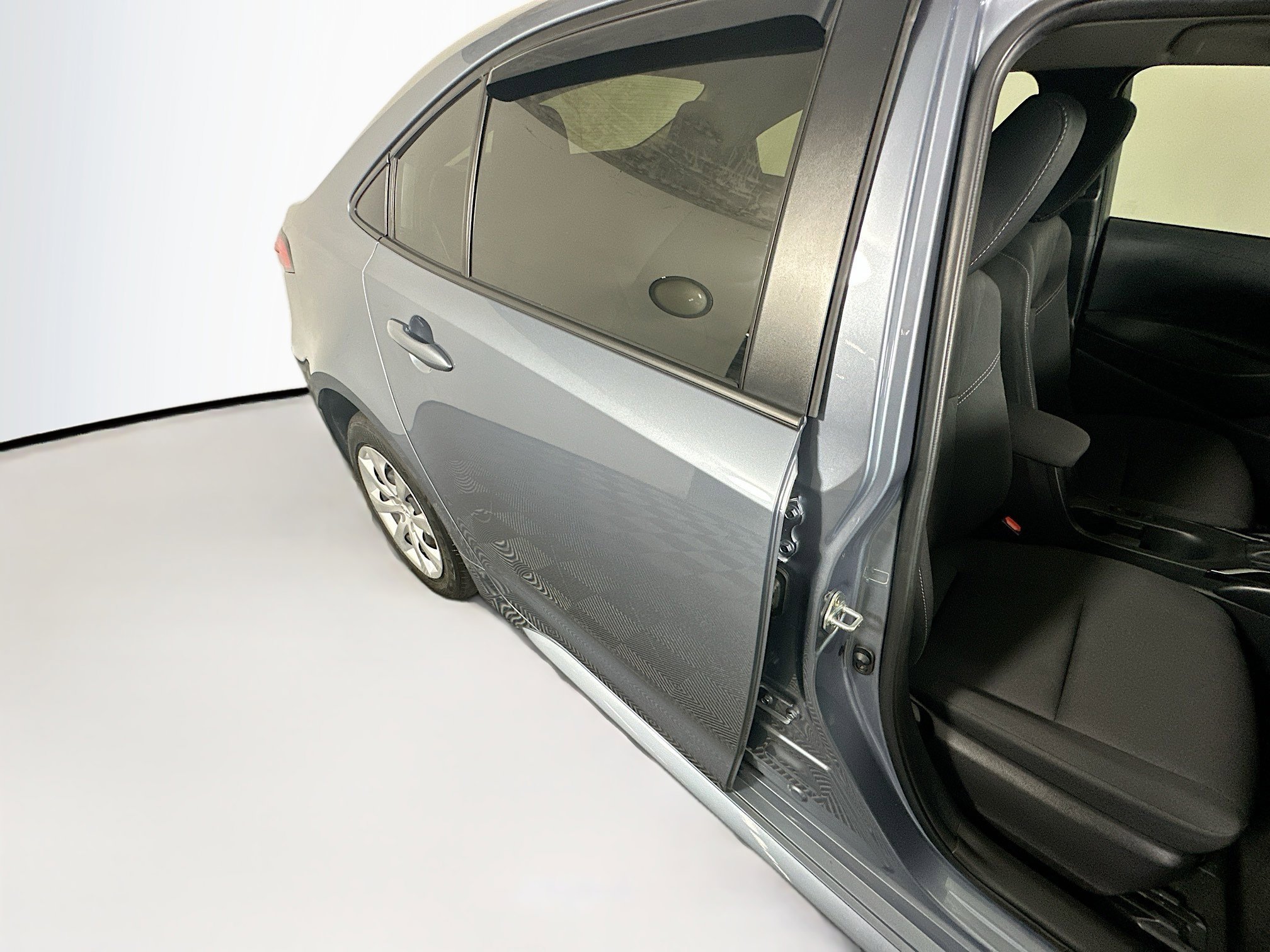 Used 2025 Celestite Toyota Hybrid LE image 27
