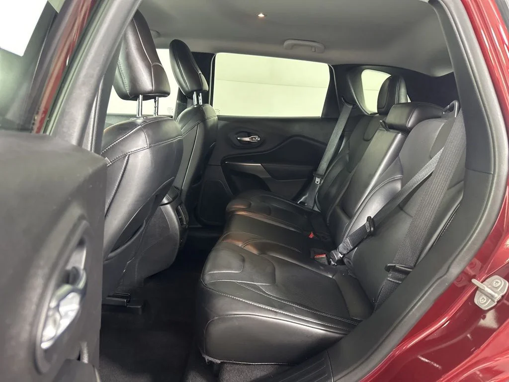 Used 2020 Red Jeep Limited image 30