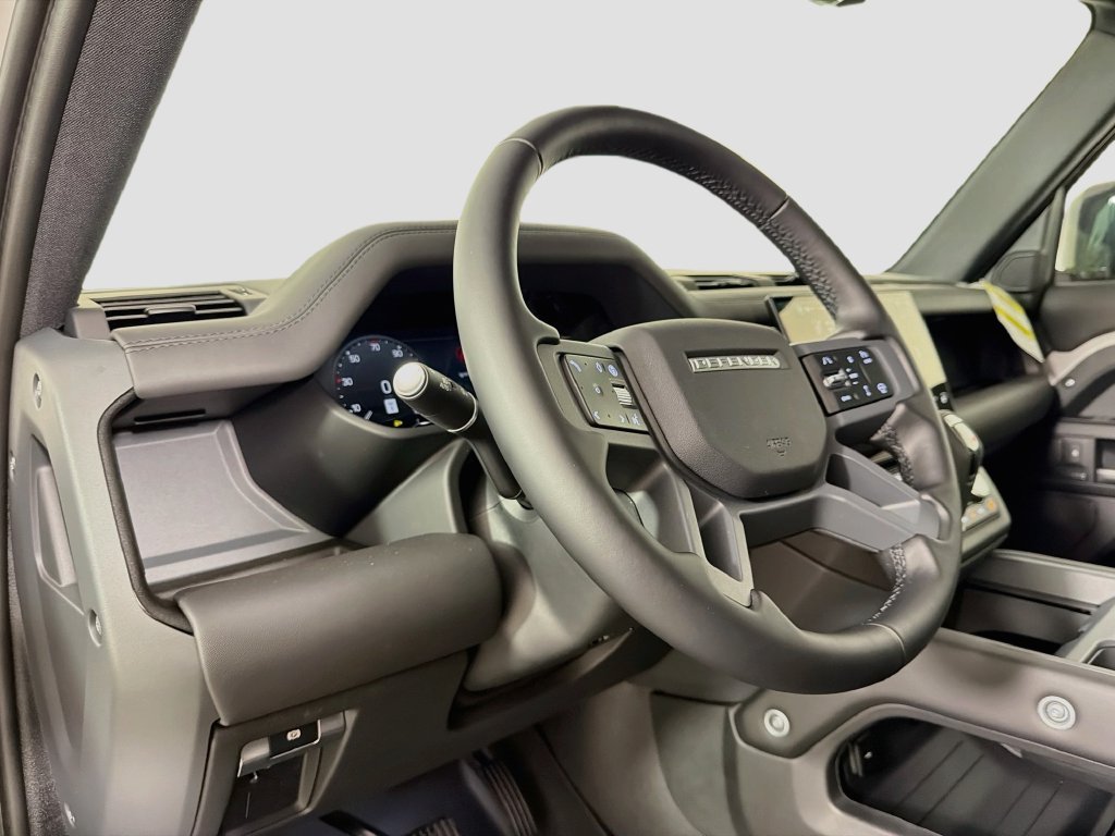 New 2026 Borasco Grey Land Rover X-Dynamic SE image 9