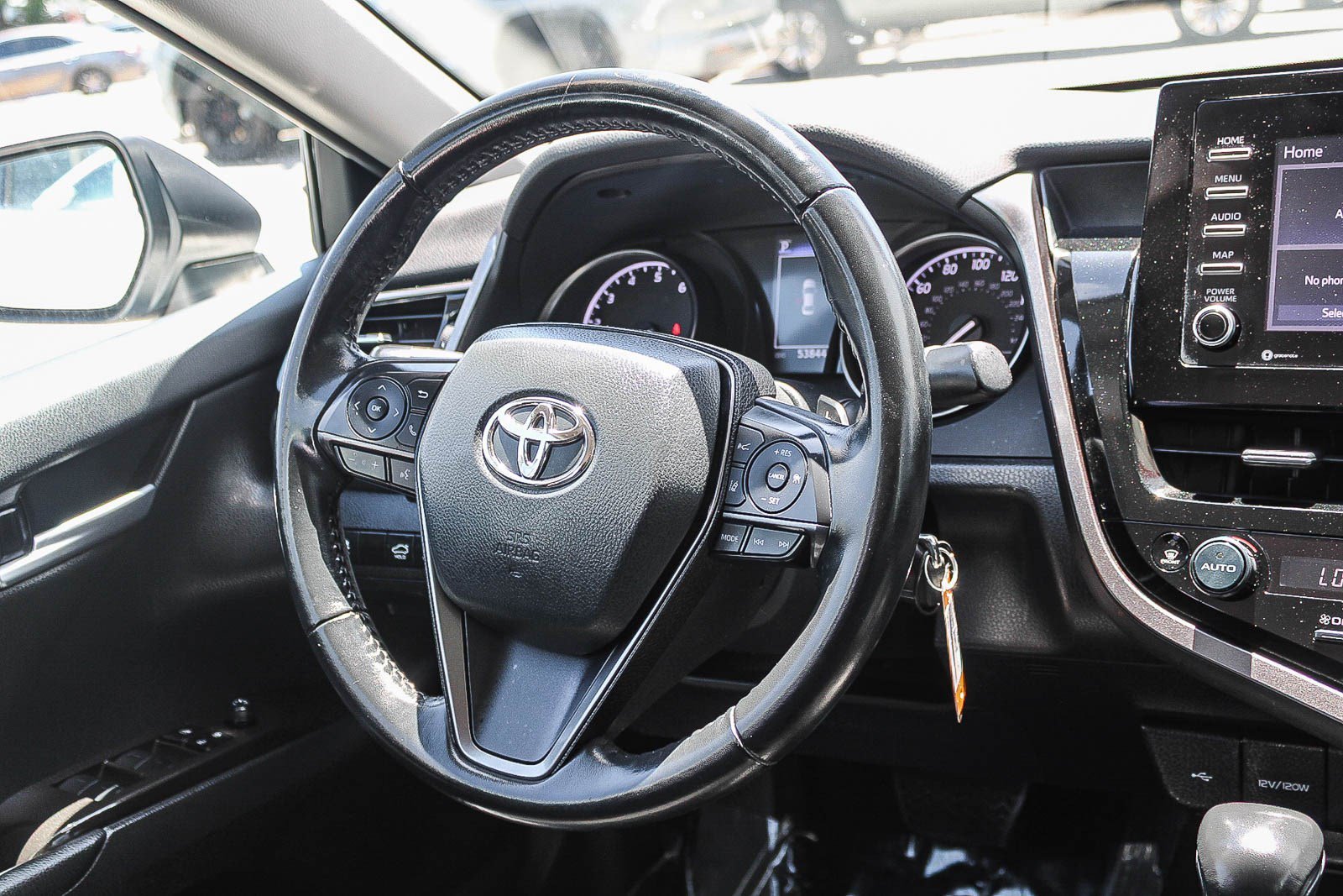 Certified Used 2023 Ice Toyota SE image 14