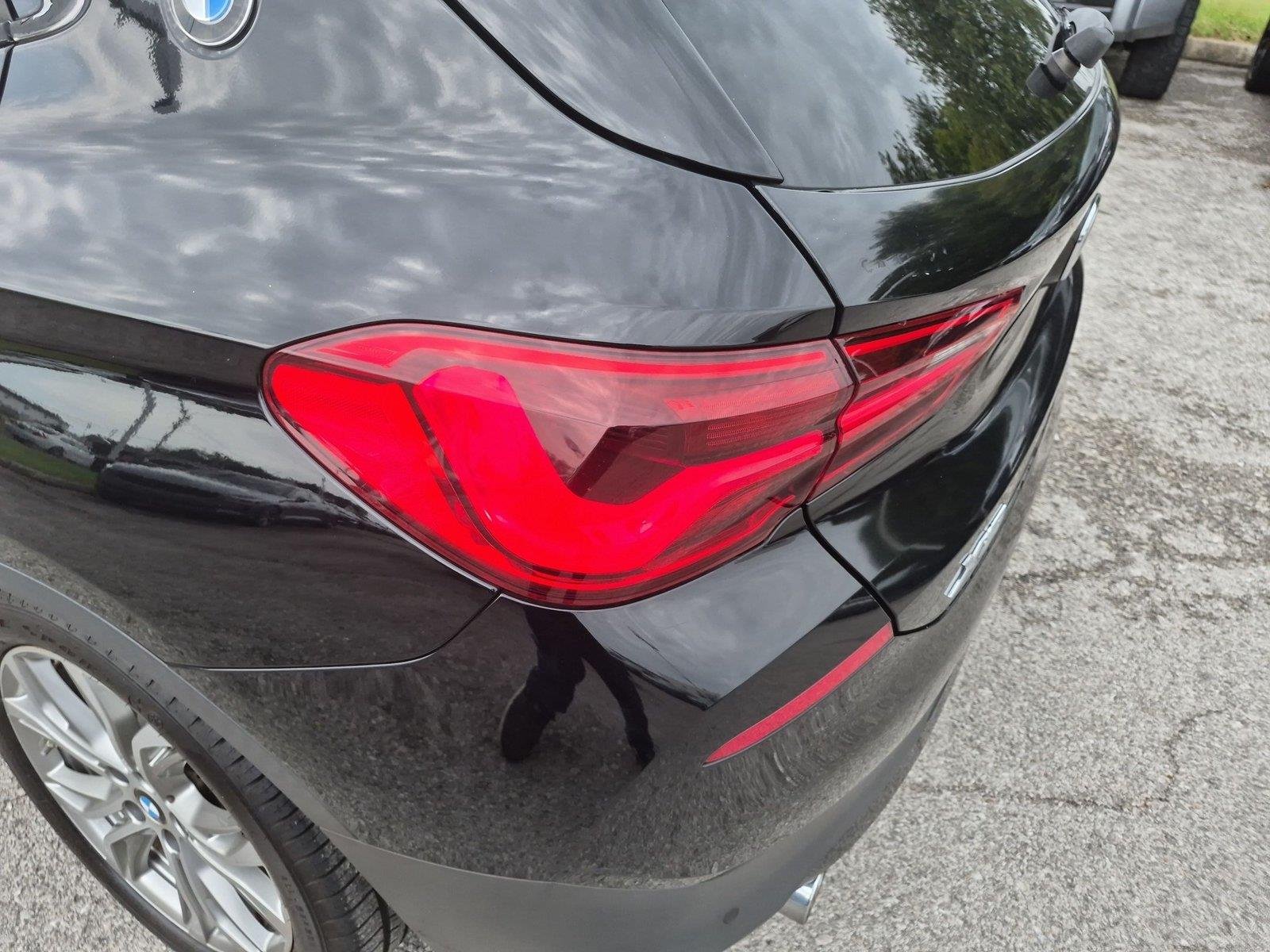 Used 2020 Jet Black BMW xDrive28i image 11