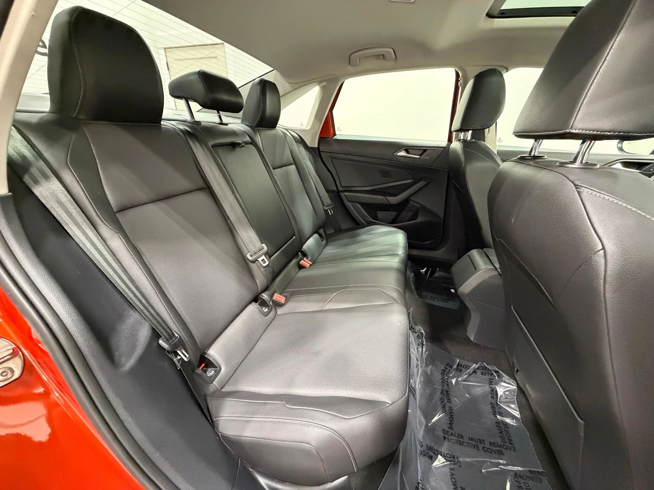 Used 2019 Orange Volkswagen 1.4T SE image 27