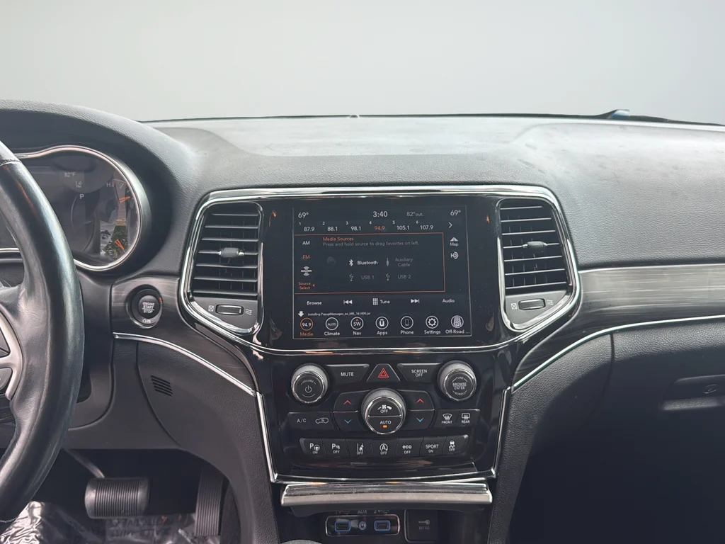 Certified Used 2021 Blue Jeep Limited image 14