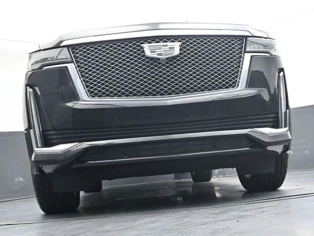 Used 2023 Black Cadillac Premium image 39