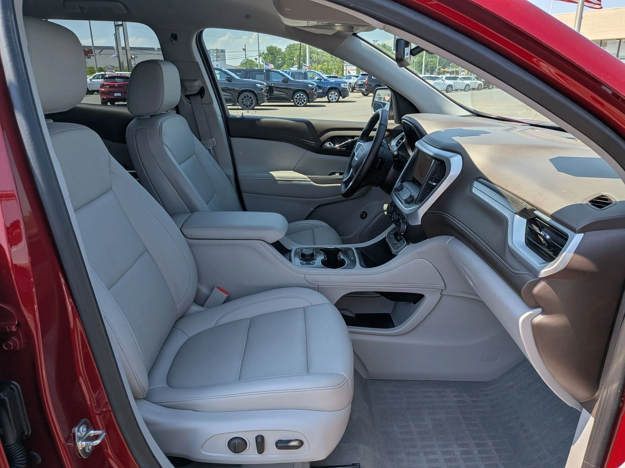 Used 2023 Volcanic Red Tintcoat GMC SLT image 27