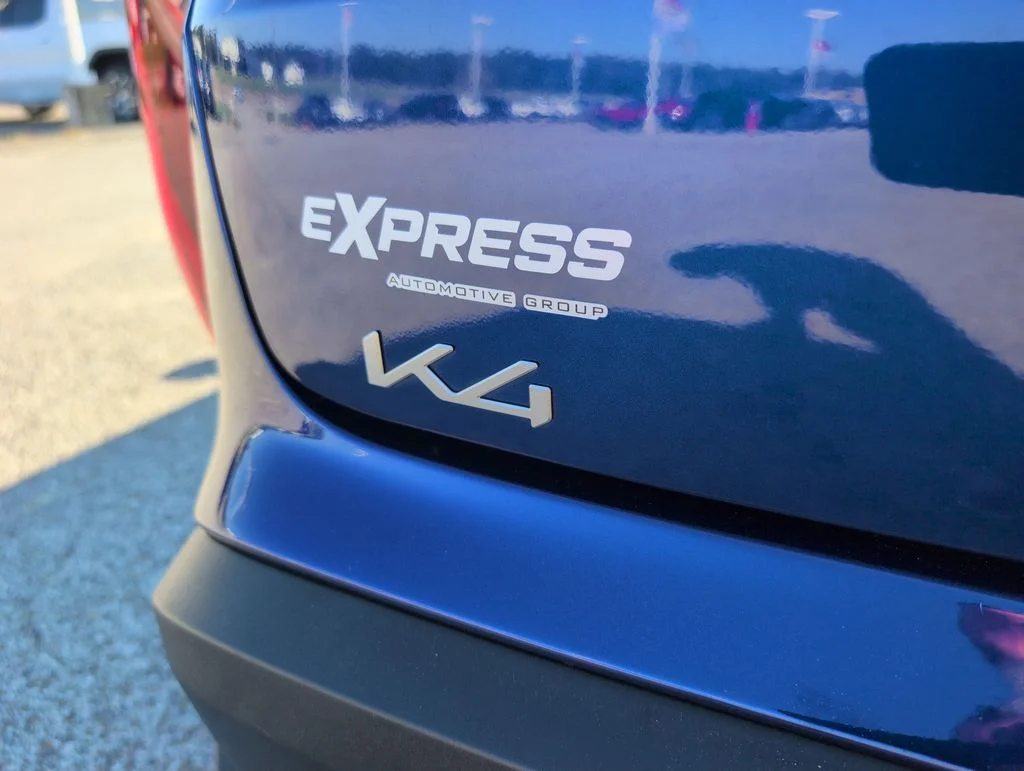 2025 Kia K4 LXS - Photo 13
