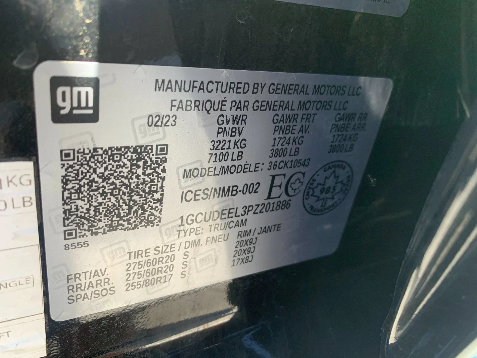 Used 2023 Black Chevrolet RST image 32