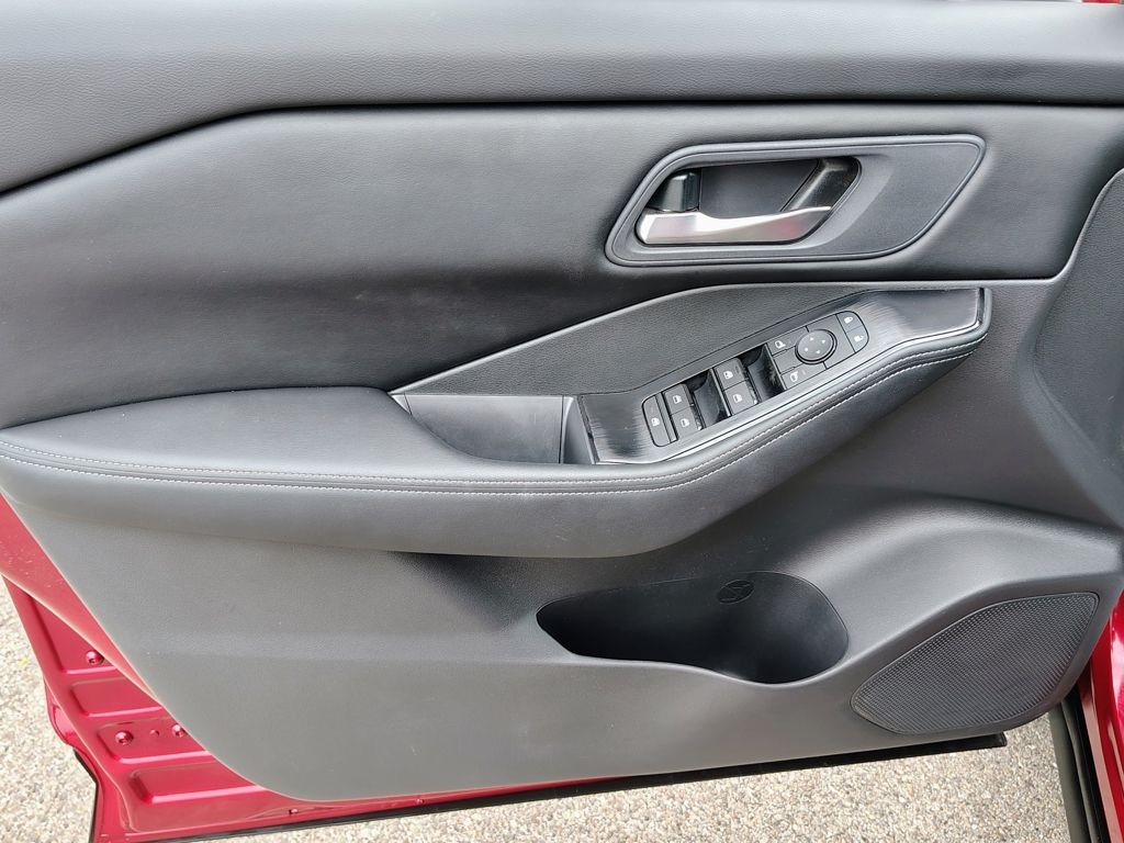 2026 Nissan Rogue SV - Photo 16