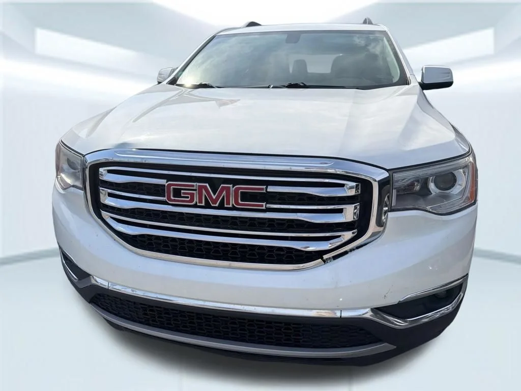 Used 2019 White GMC SLE-2 image 2