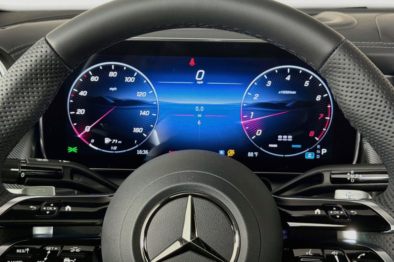 New 2027 Polar White Mercedes-Benz GLC 300 4MATIC® Coupe image 18