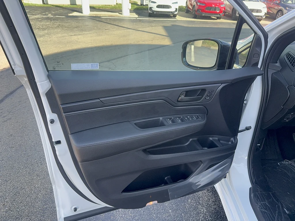 2027 Honda Odyssey Sport-L, photo 12 of 12