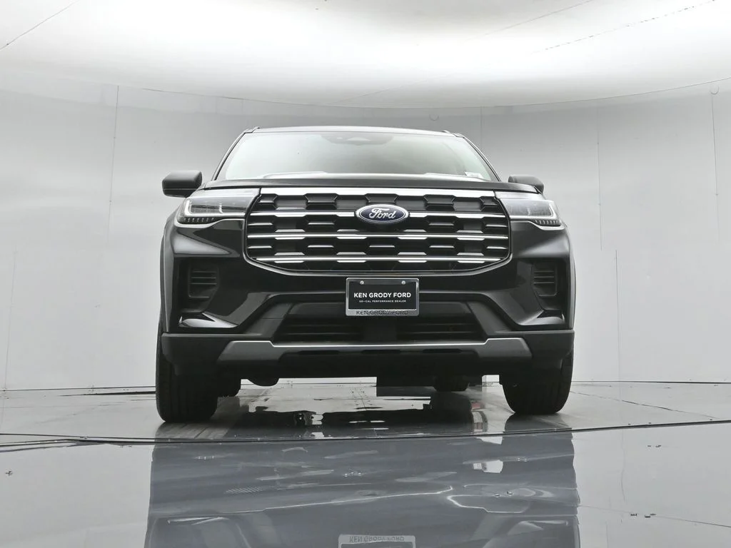 New 2026 Agate Black Metallic Ford Active image 45