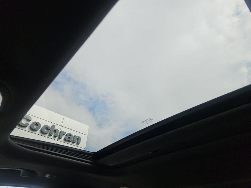 New 2026 Silver Zynith Jeep Laredo Altitude image 33