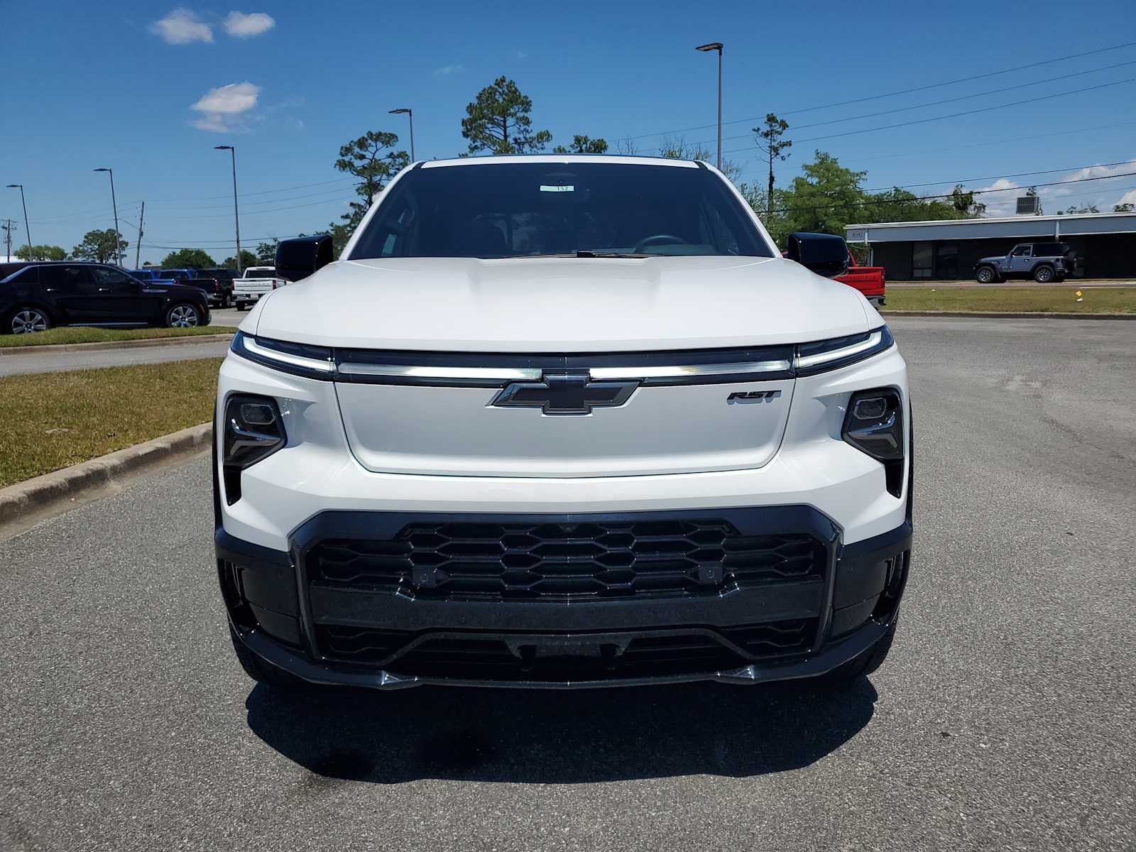 2024 Chevrolet Silverado EV RST - Photo 9