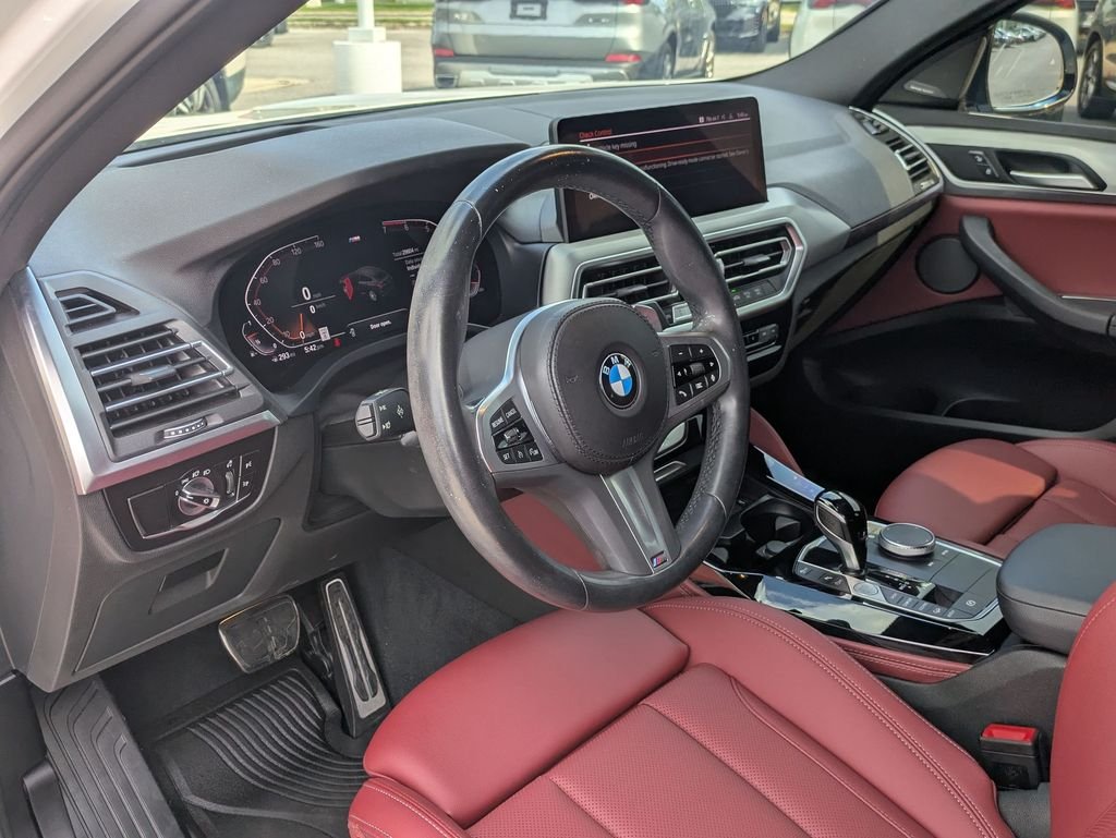 Used 2024 White BMW xDrive30i image 27