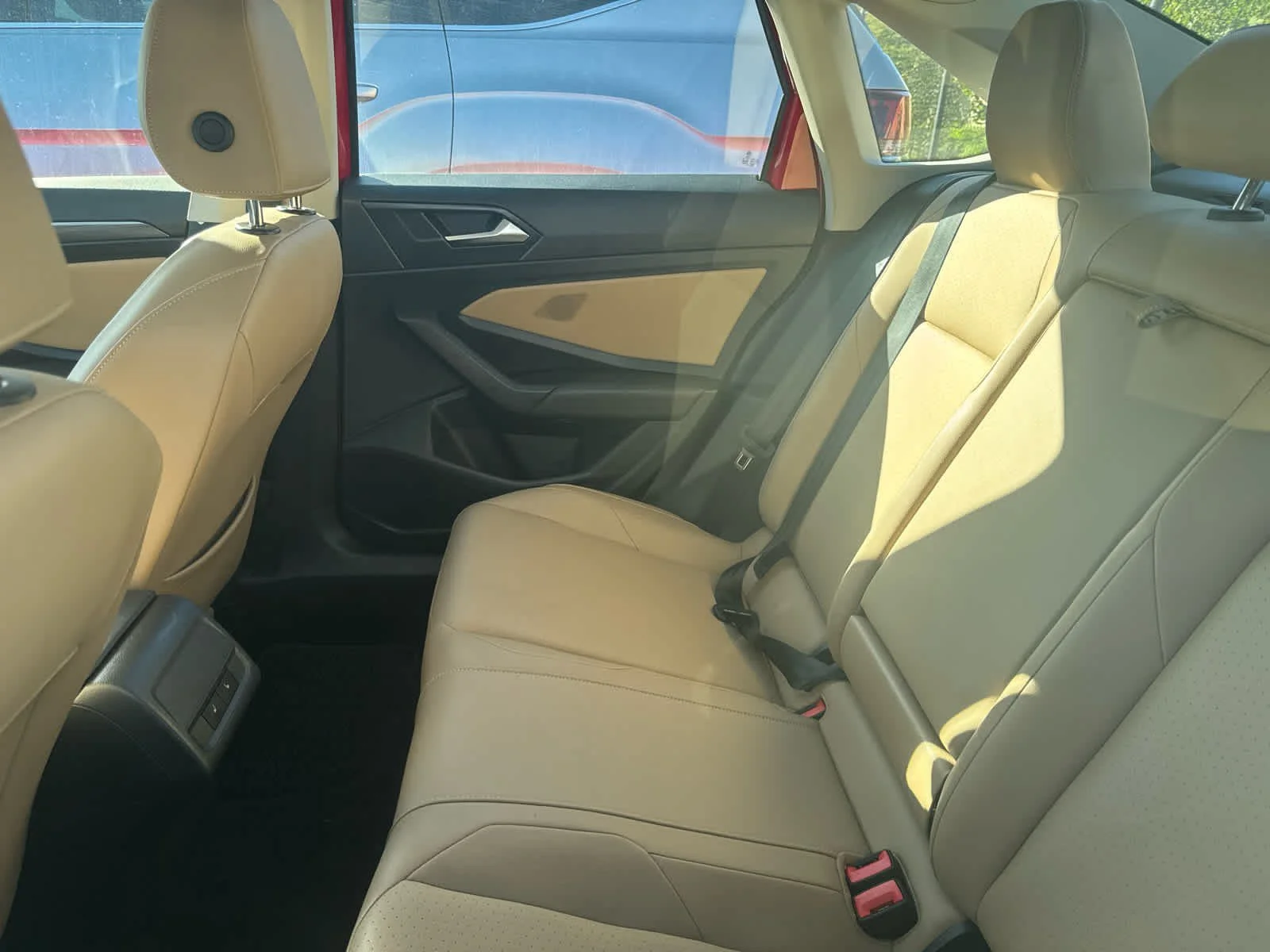 Used 2020 Tornado Red Volkswagen SEL image 5