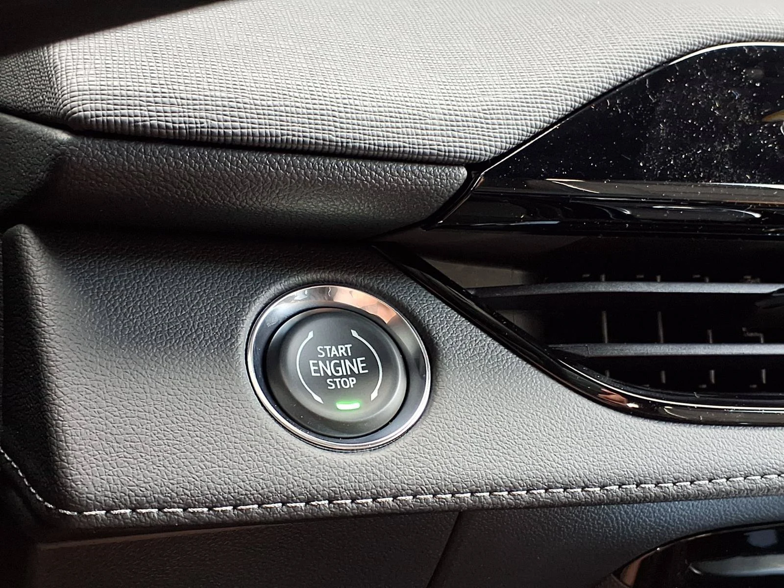 2026 Buick Enclave Preferred - Photo 10