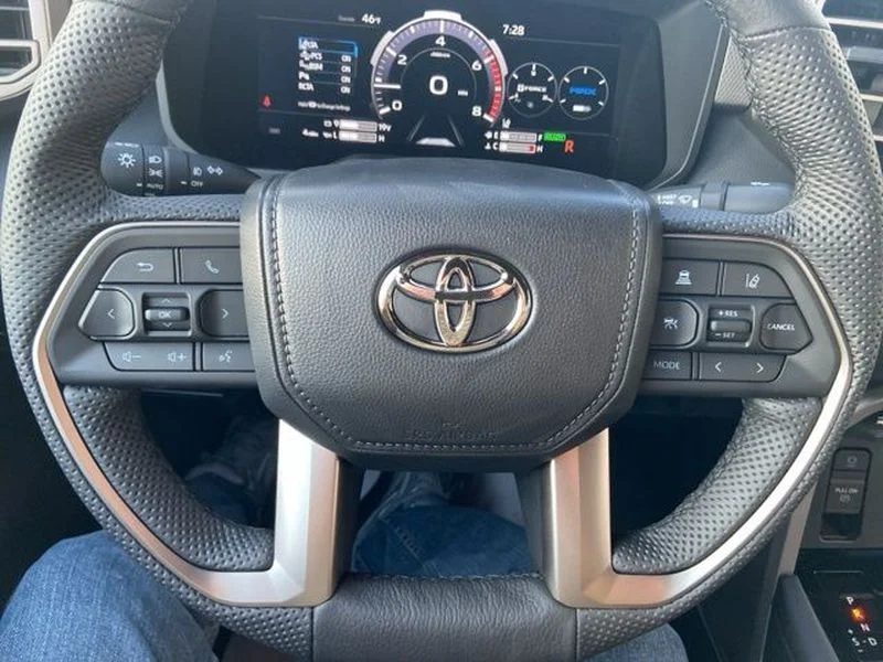 2026 Toyota Tundra Limited - Photo 29