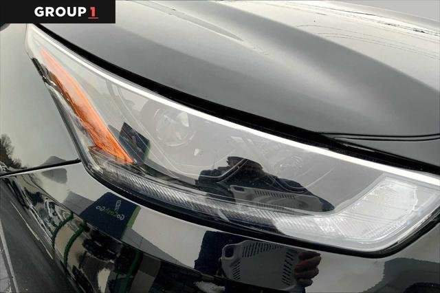 Certified Used 2021 MIDNIGHT BLACK METALLIC Toyota  image 27