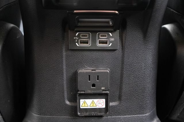 Used 2019 Crystal Metallic Jeep Unlimited Rubicon image 33