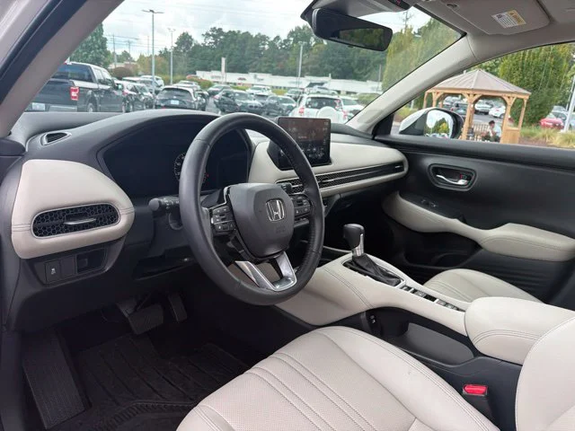 Used 2026 Platinum White Pearl Honda EX-L image 12