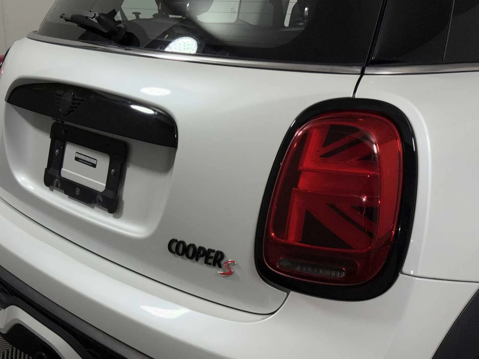 Used 2024 Nanuq White Metallic MINI Cooper S image 27