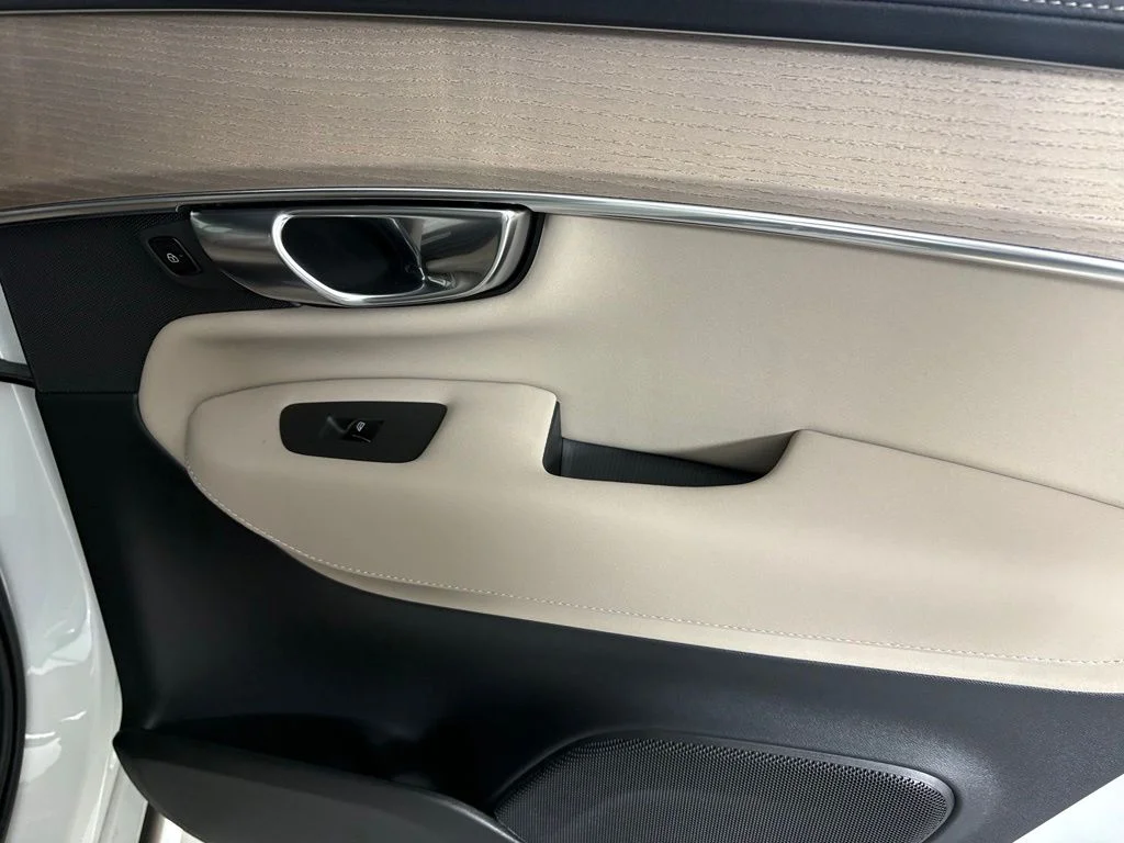 New 2026 Crystal White Volvo Plus image 15