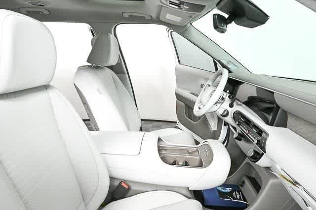 New 2026 Creamy White Pearl Hyundai Limited FWD image 35