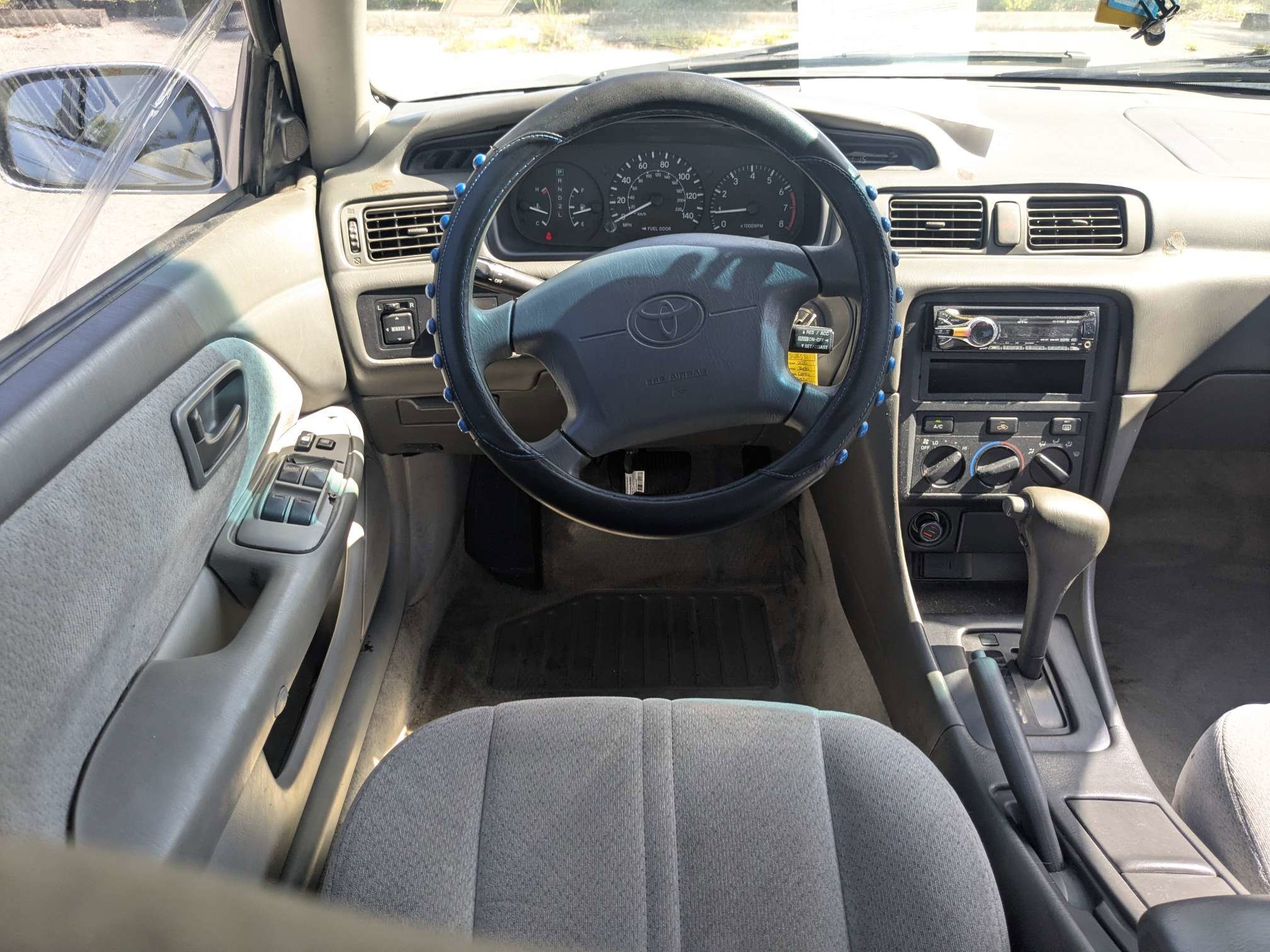Used 2000  Toyota  image 16