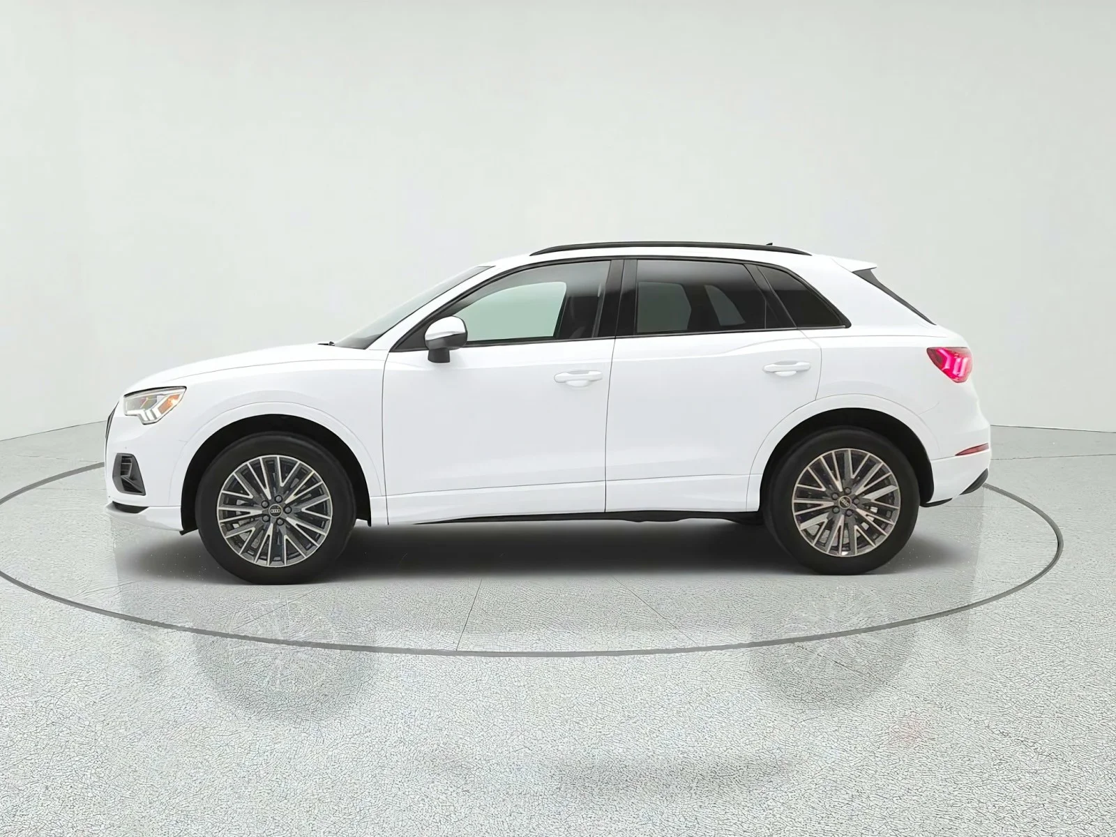 Used 2024 Arkona White Audi Premium 40 TFSI quattro image 8