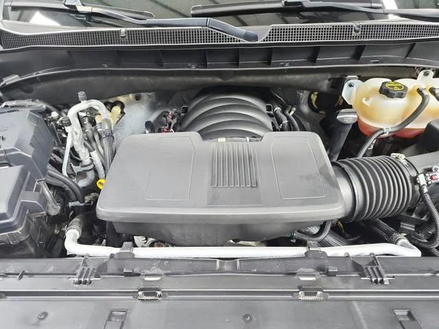 Used 2024 Black Chevrolet Premier image 17