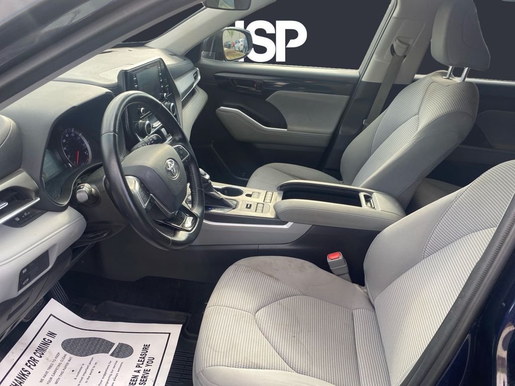 Used 2020 Blueprint Toyota LE image 9