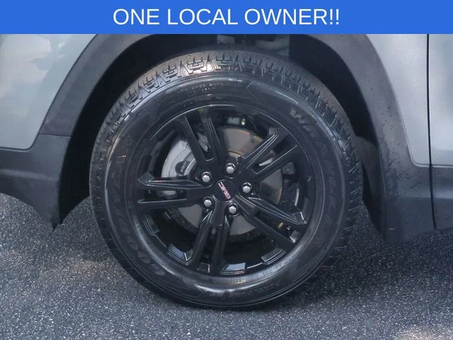 Used 2024 Silver GMC AT4 image 10