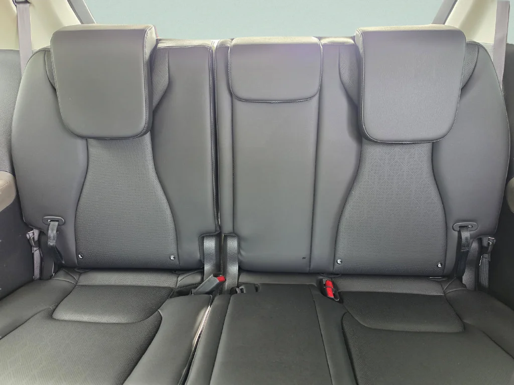 Used 2025 White Kia EX image 26