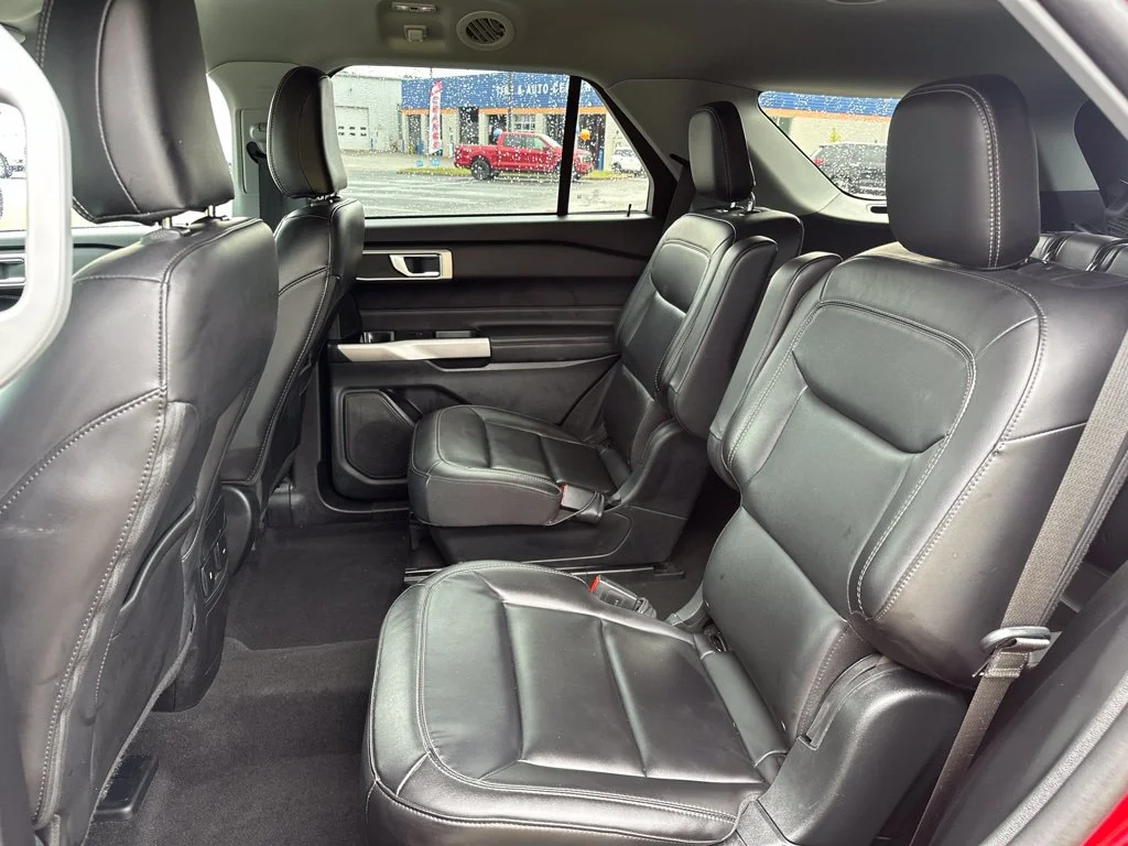 Used 2023 Red Metallic Ford XLT image 6