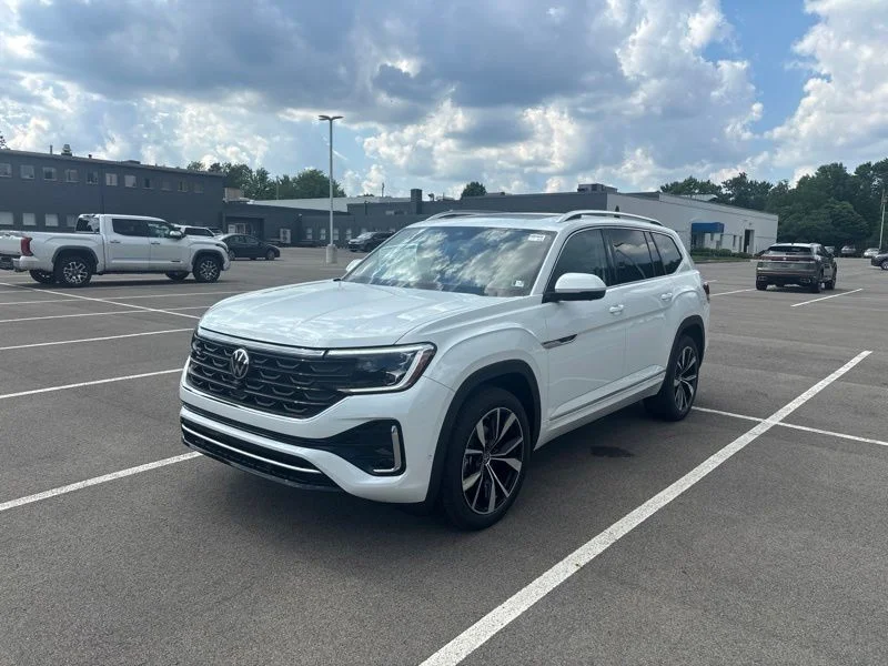 New 2026 White/off-white Volkswagen 2.0T SEL Premium R-Line image 7