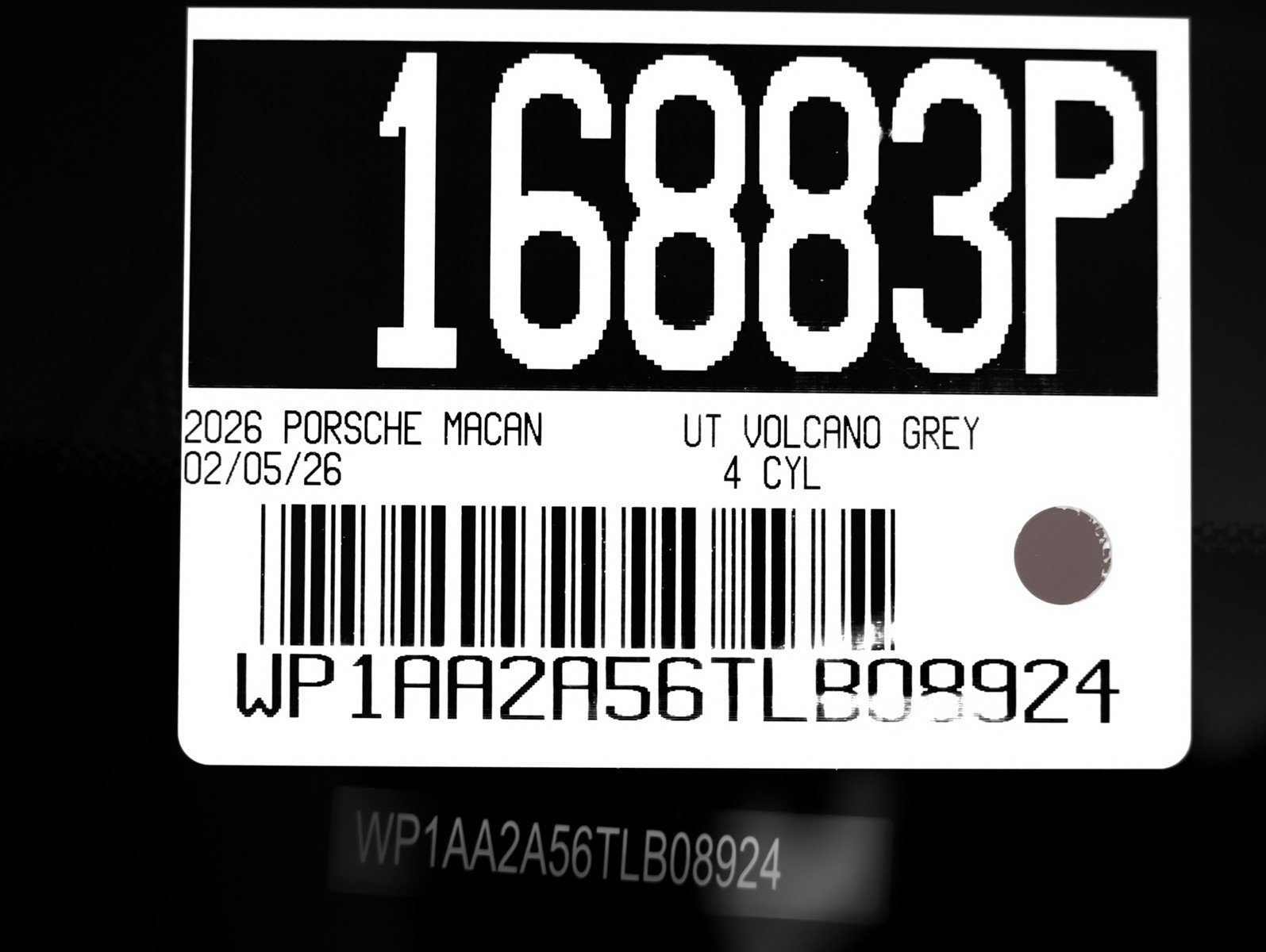 2026 Porsche Macan - Photo 28